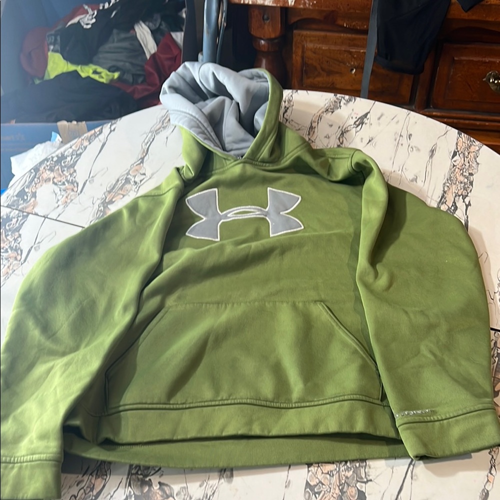 Under Armour Green Hoodie with Large Logo and Soft Fabric